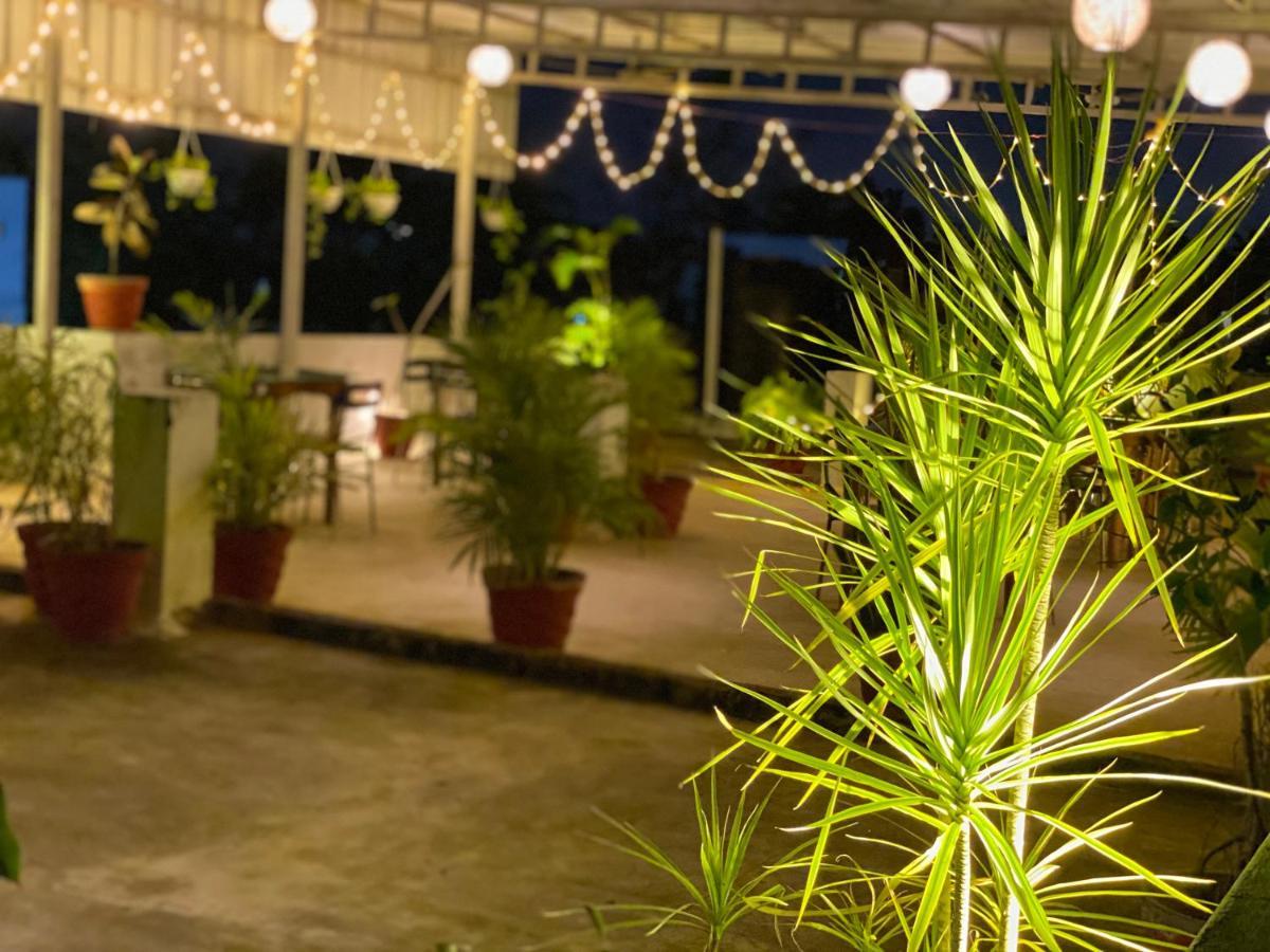 La Paradise Residency ปอนดิเชอรี ภายนอก รูปภาพ